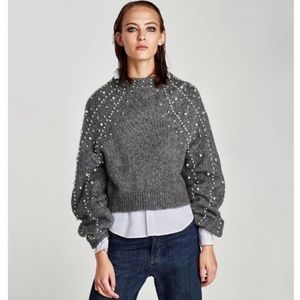 Zara Pearl Beaded Gray Sweater Cropped Puffed Sleeves Fall/Winter Delicate